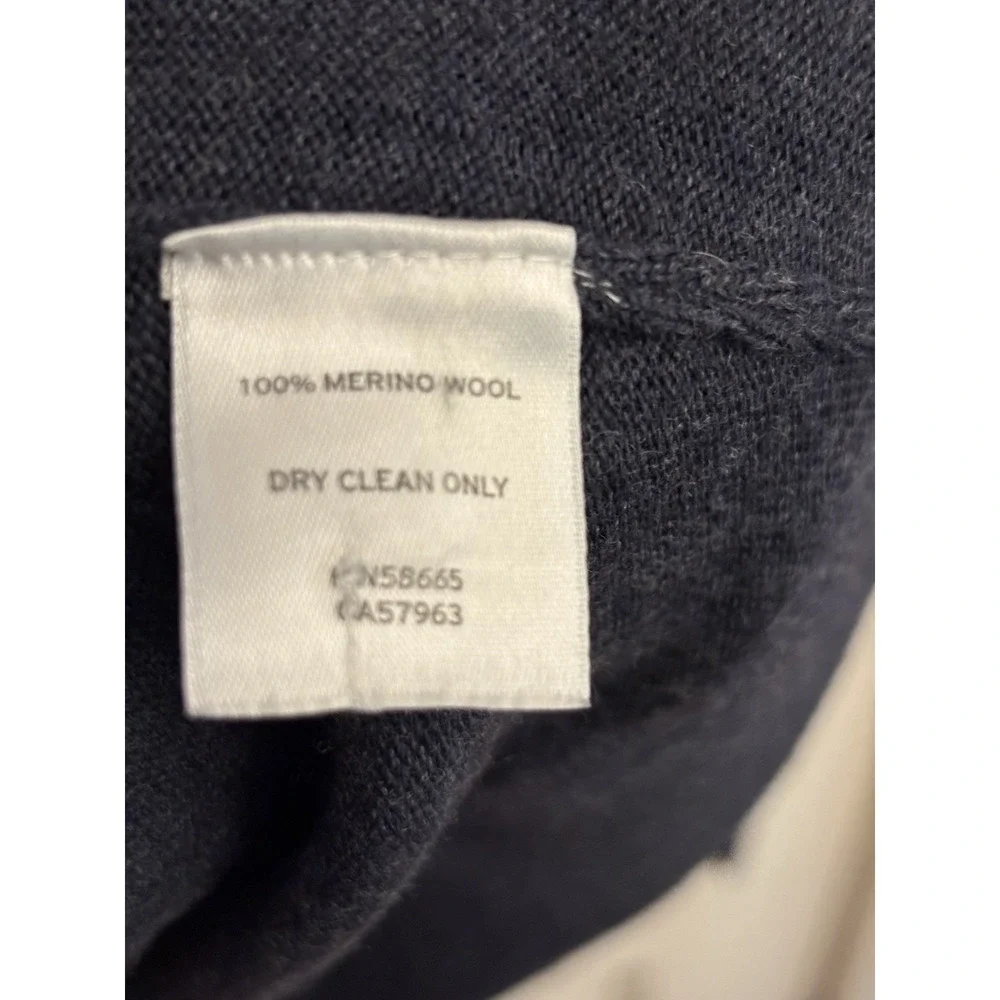 John W Nordstrom JWN Men's Navy V-Neck Sweater 100% Italian Merino Wool Size M